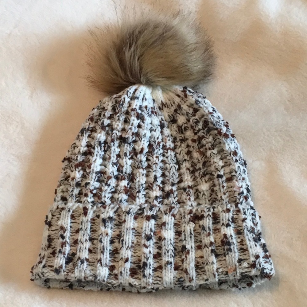 EVELYN K Warm Knit Beanie 104